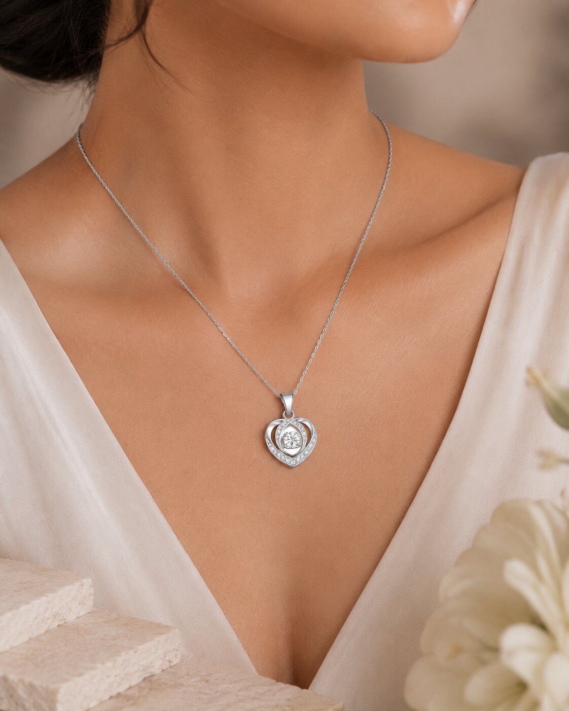 Silver Heart Shaped Pendant Necklace Jewelry for Women